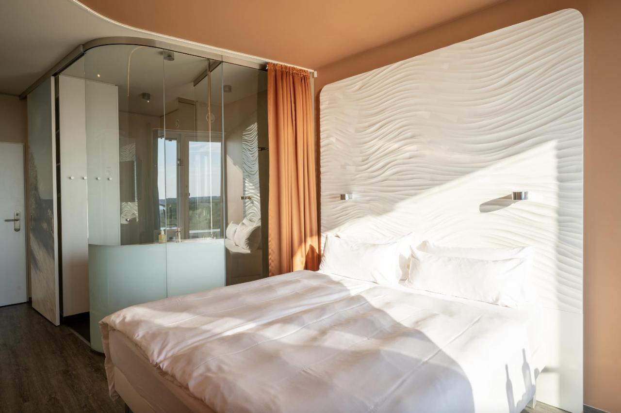 Aja Warnemuende Hotel Rostock Eksteriør billede