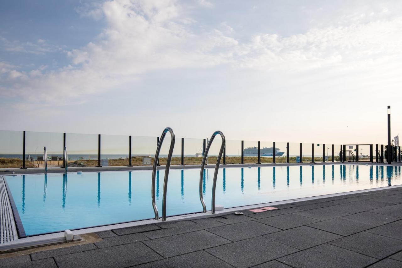 Aja Warnemuende Hotel Rostock Eksteriør billede